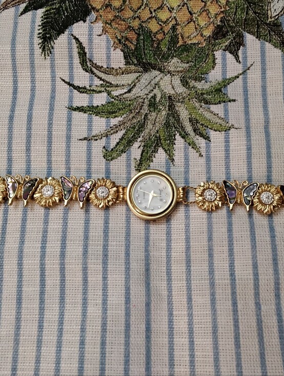 Jenny  Be Jewelry - 3956 Jenny Be Gold Tone Butterfly & Sunflower Bracelet Watch, 9", New Battery.